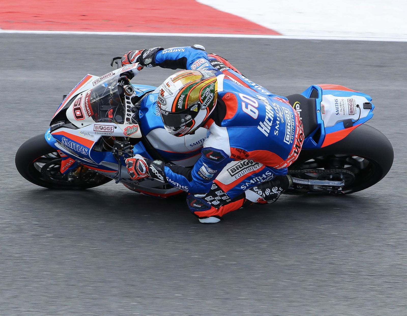 Hickman puts BMW quickest by 0.7s in Thruxton BSB FP1